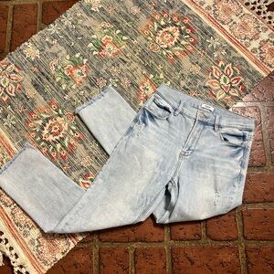 Kensie jeans light wash raw frayed hem denim jeans